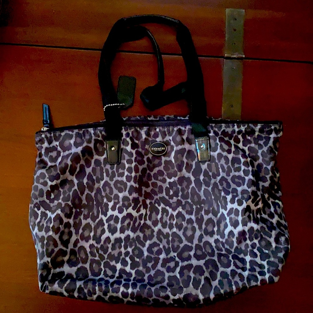 Coach leopard  purse